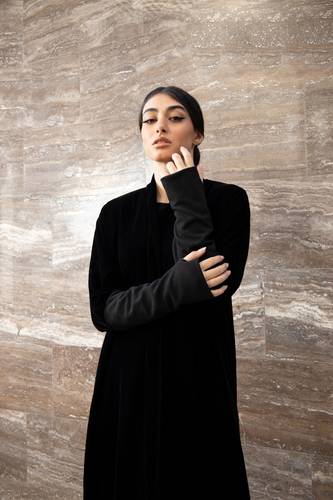 Thumbhole in Black Velvet