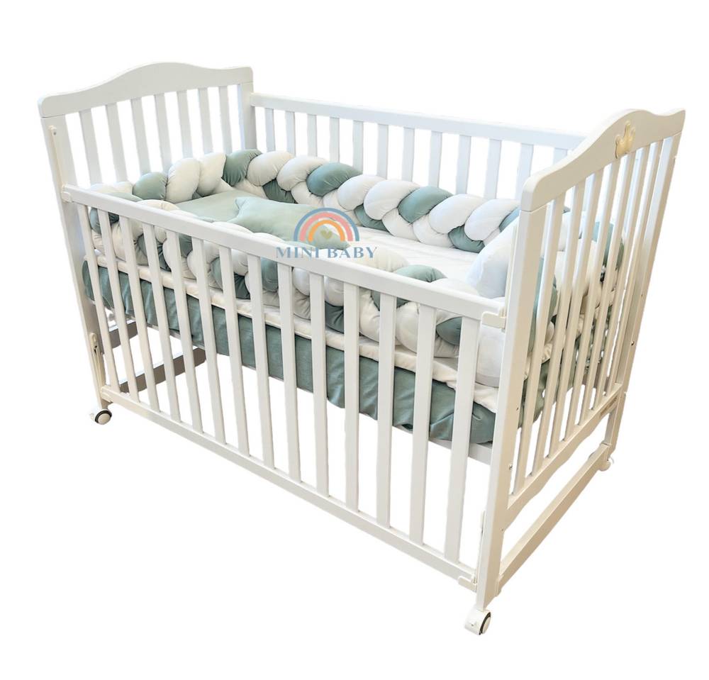 سرير اطفال خشب ابيض كفرات وهزاز  مقاس 70×130