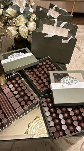 بوكس جاهز قاعده وغطاء+كيس جاهز مقاس البوكس 20*20*4