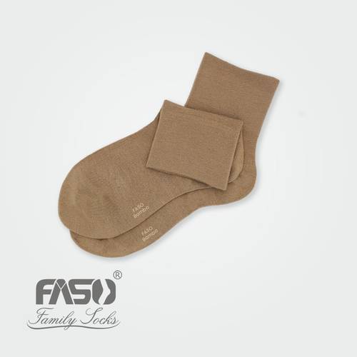 جوارب طبي فوق الكعب
