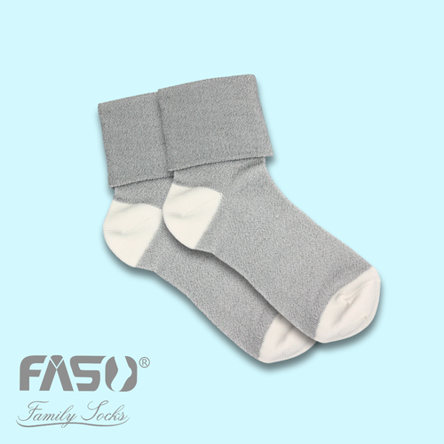 Girls' silver socks