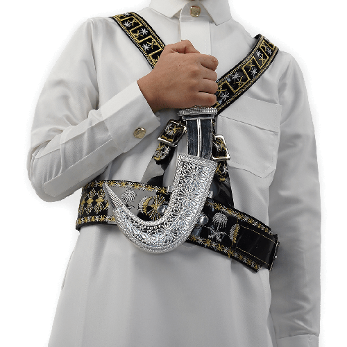 مجند اكس مع جنبيه فضي