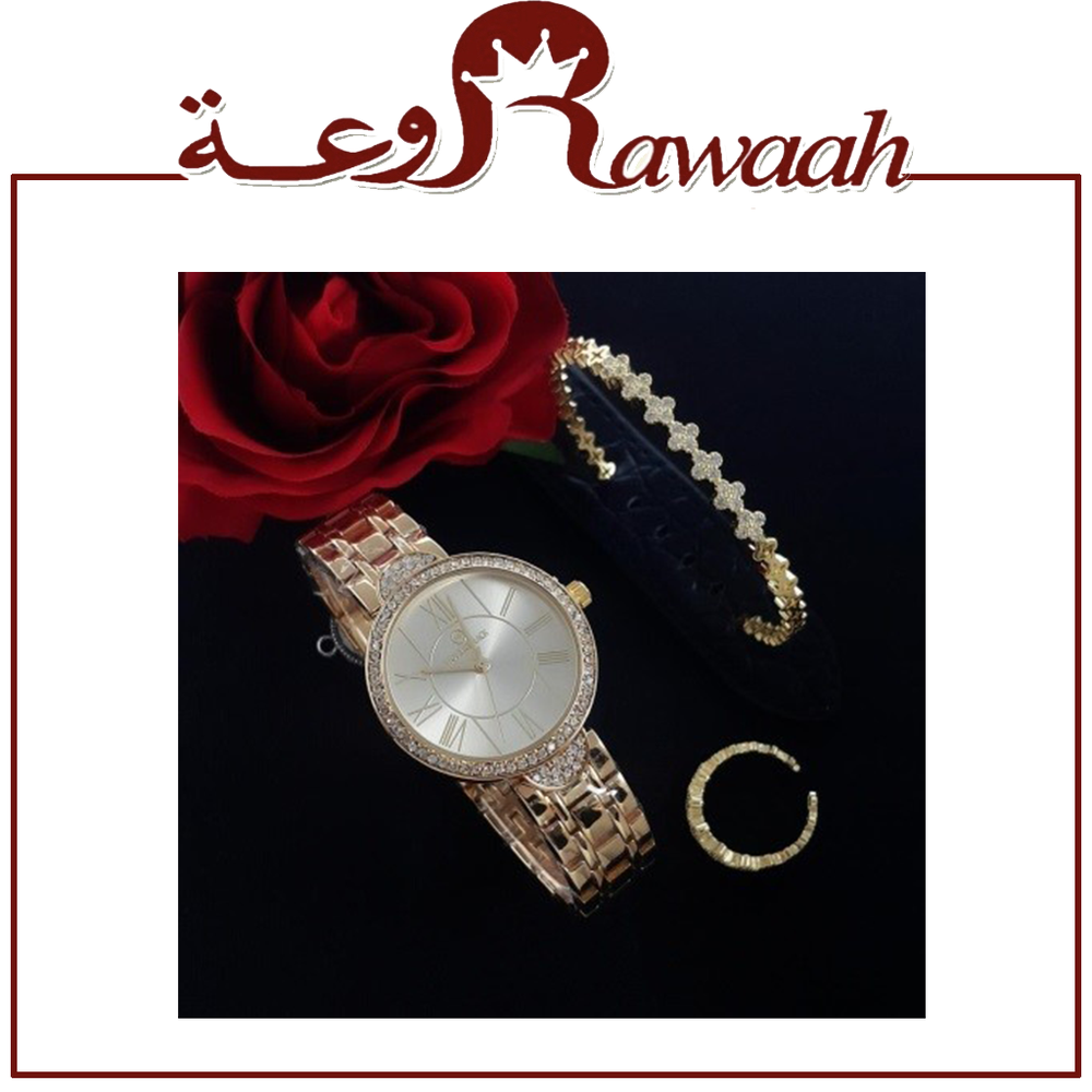 مومنت بلاك ساعة نسائي مع اسورة