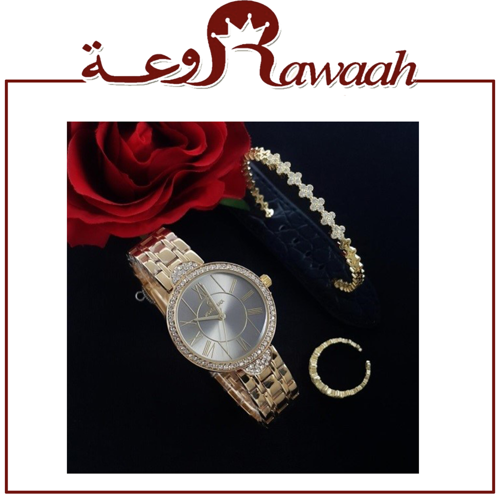 مومنت بلاك ساعة نسائي مع اسورة