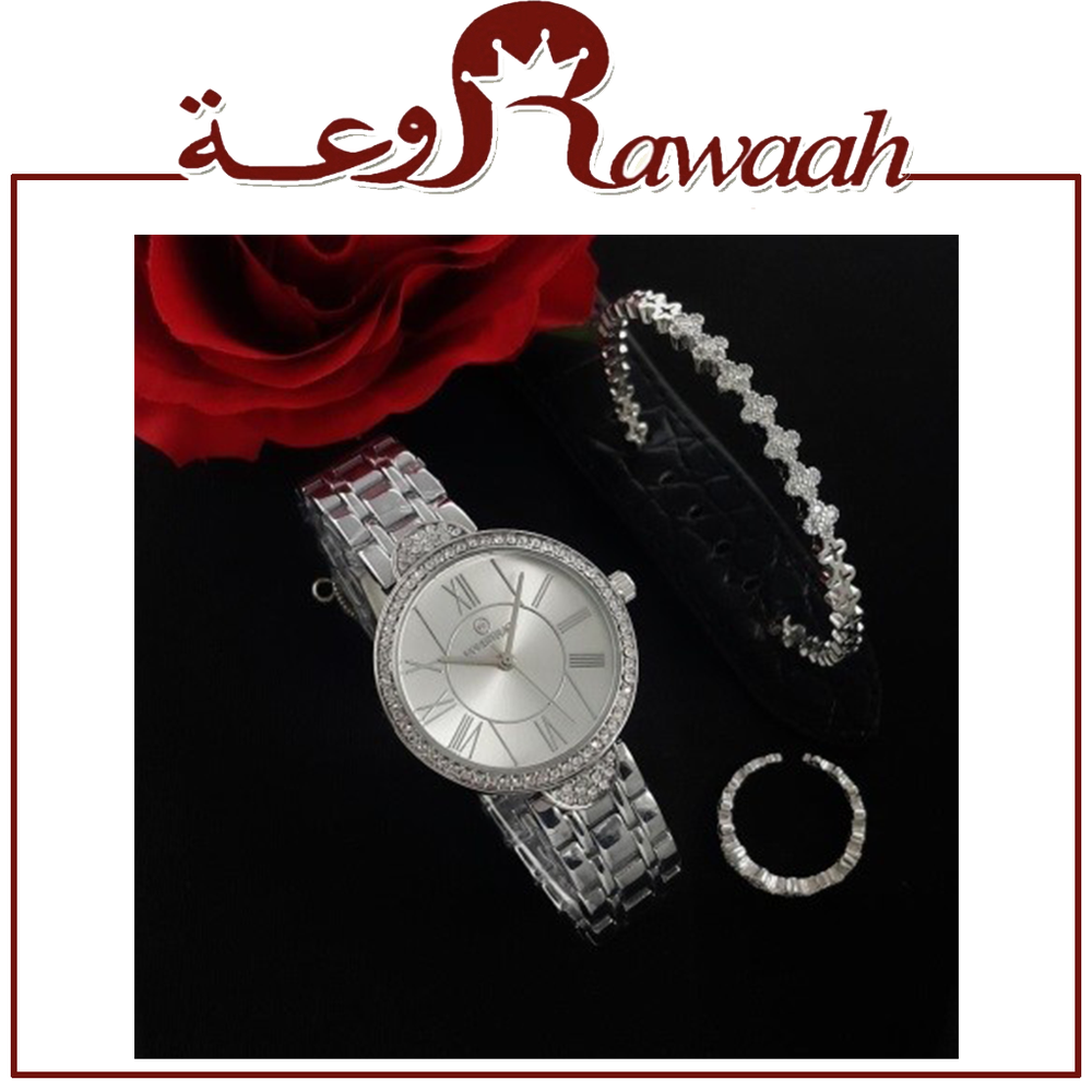 مومنت بلاك ساعة نسائي مع اسورة