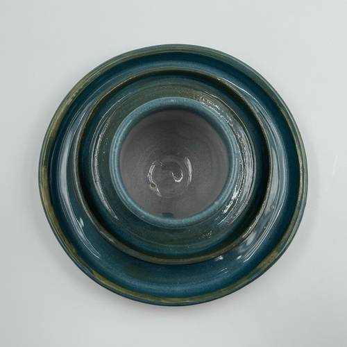 كوب + صحن صغير + صحن متوسط