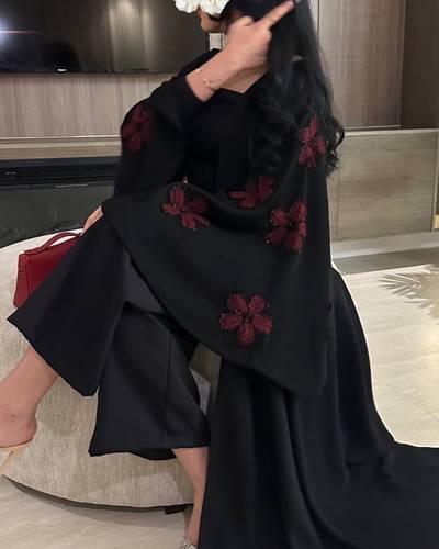 عباية إليان