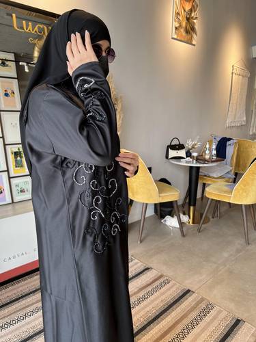 عبايا تفته مع شك