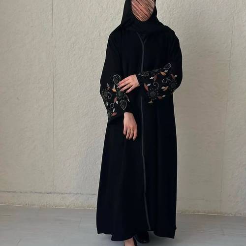 ملكي ب تطريز و شك 1424