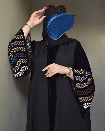 عباية باكمام مخمل وتطريز 1352