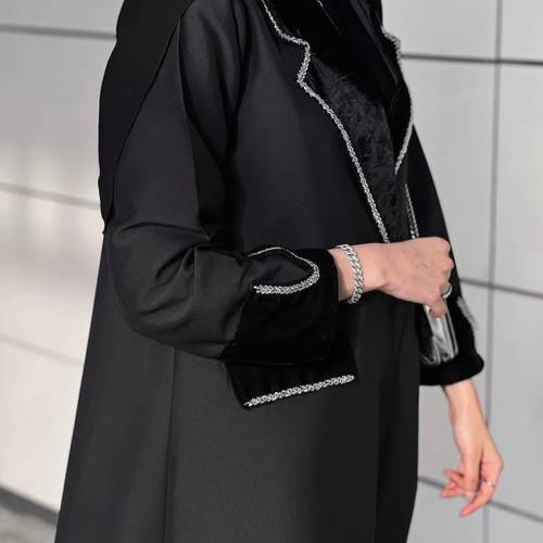 عباية ملفته