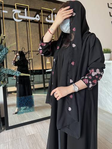 عبايا كريب اندنوسي بأكمام