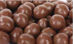 كورات مغطاة بالشوكولا محشو فول سوداني