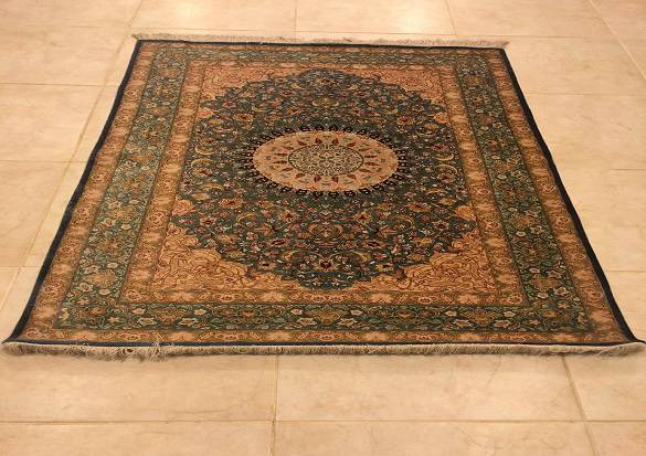 سجاد  قم حرير ايراني مقاس:100x150٠
