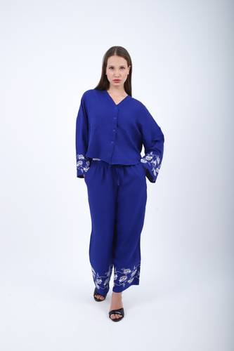Linen-Blend Set with Embroidered Sleeves