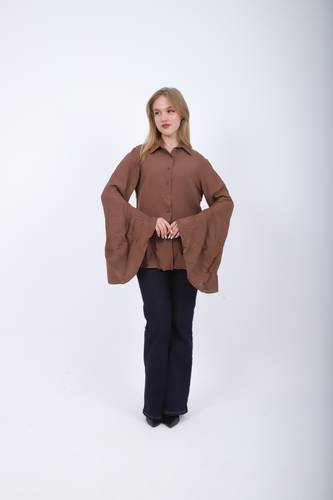 Shirt with Voluminous Sleeves
