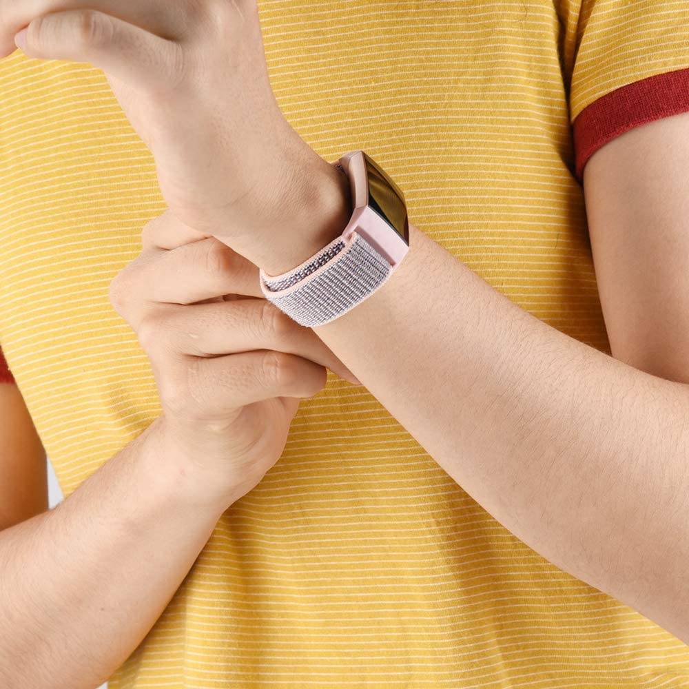 Nylon Fabric Replacement for Fitbit Charge 3 / Fitbit Charge 4  Red