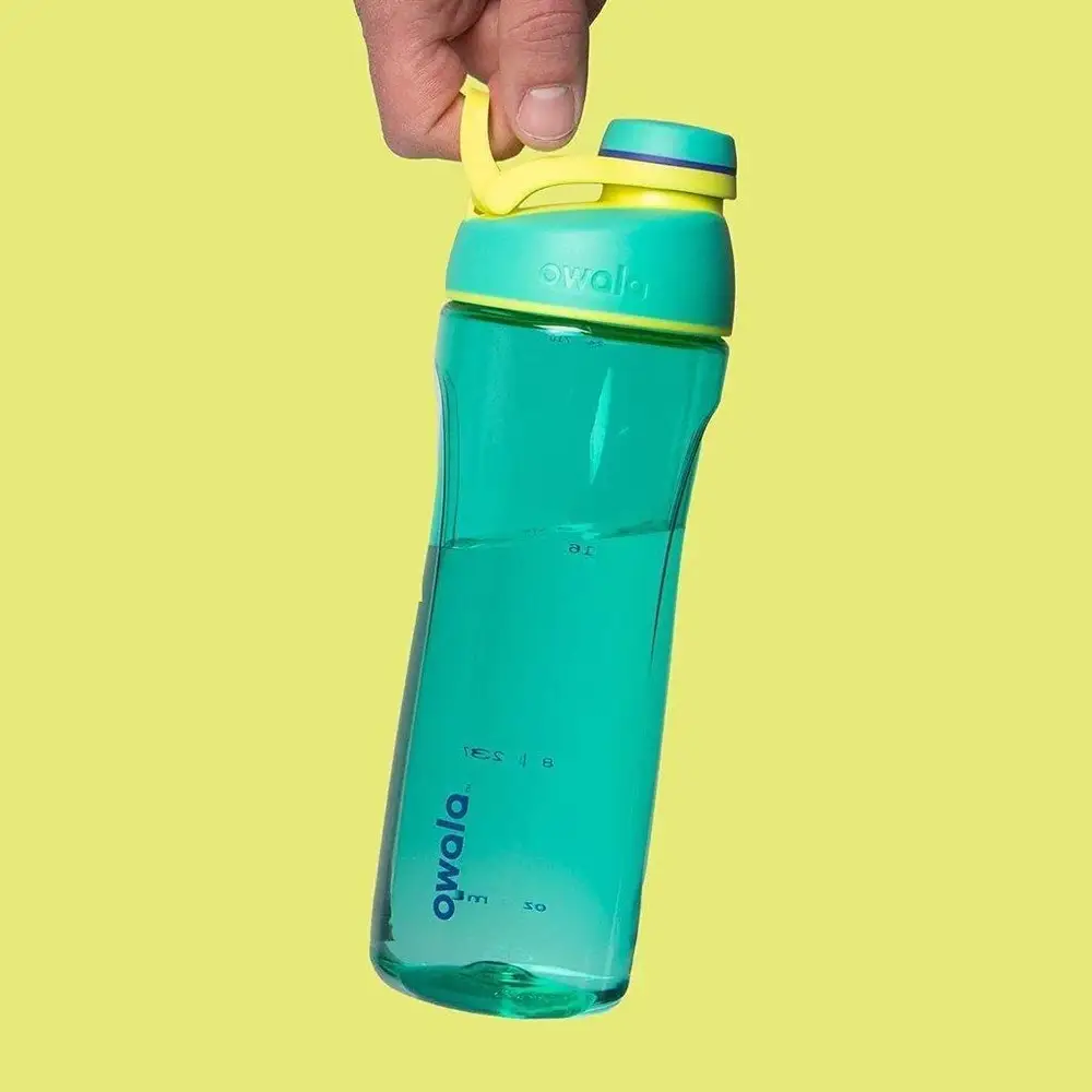 Owala Twist Tritan Plastic Water Bottle (730 ml)  White