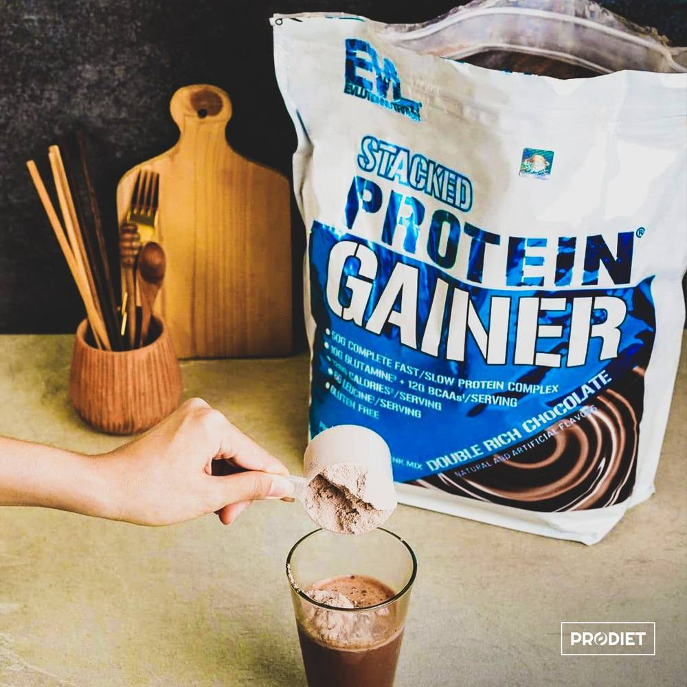 EVLution Nutrition - Stacked Protein Gainer (5.44 kg)