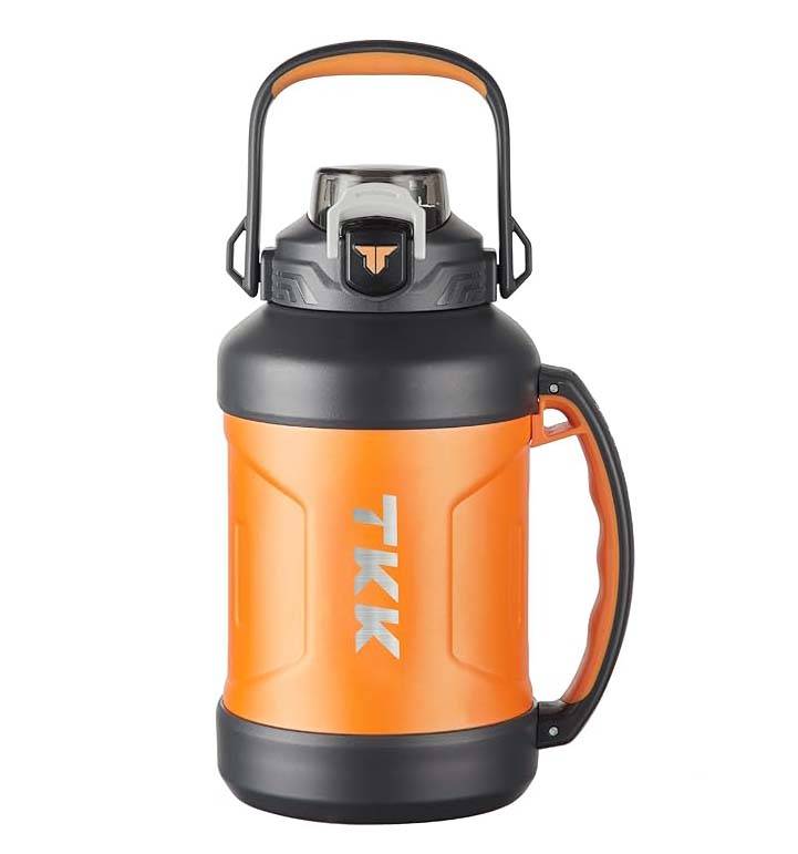  TKK - Insulated Stainless Steel Water Bottle (1.65 L) 