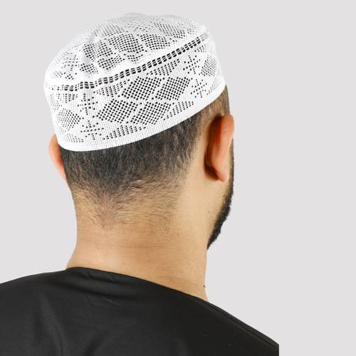 طاقية سلك بيضاء