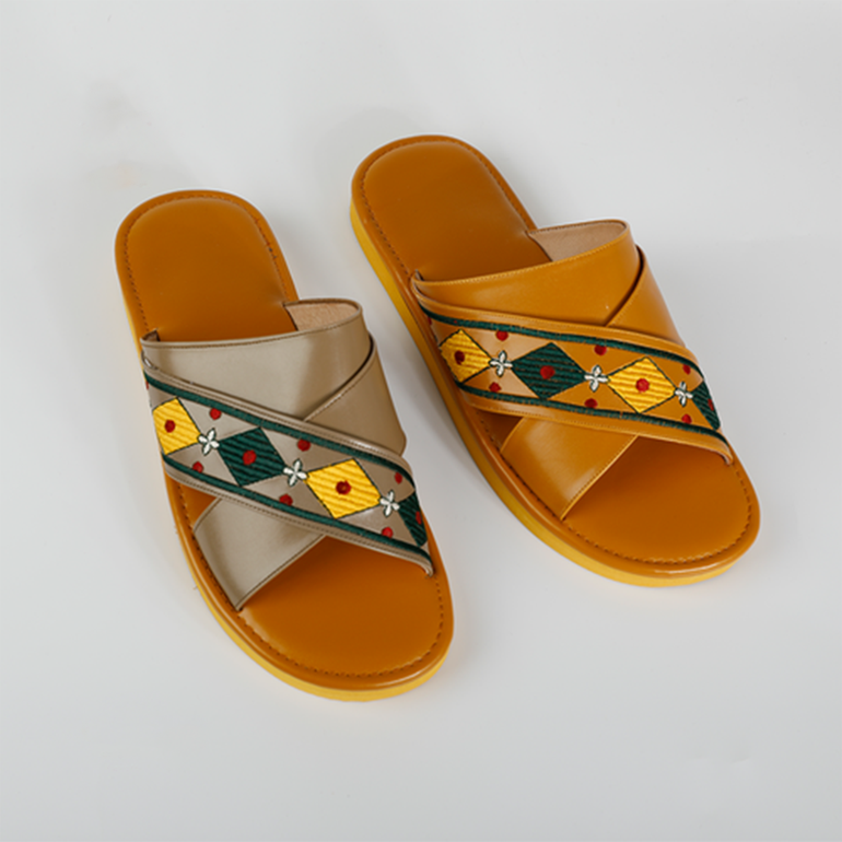 حذاء شرقي بدون اصبع - كموني