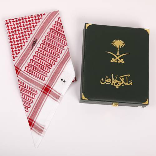 شماغ ملكي خاص أحمر فاتح 26