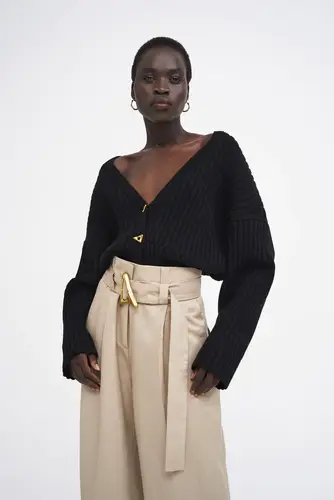 Cropped Boxy Cardigan Black