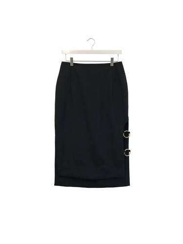 Slit skirt with round ring 