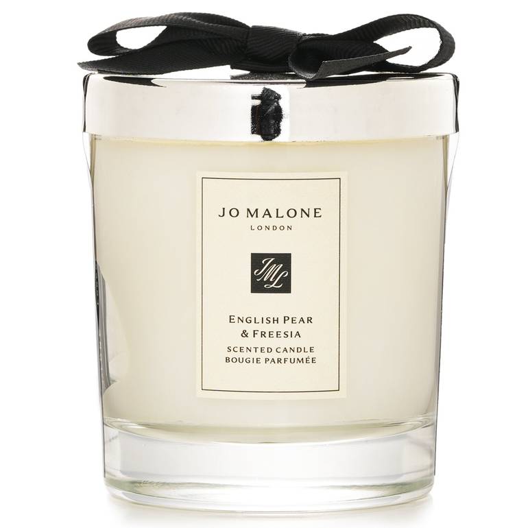 شمع معطر بالإجاص الإنكليزي والفريزيا من Jo Malone