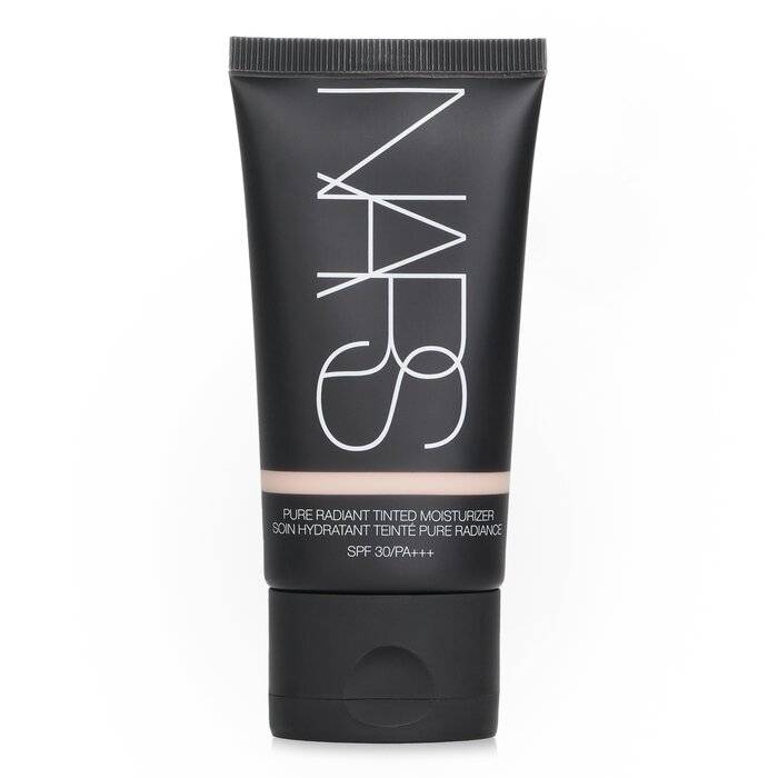 مرطب خفيف اللون لإشراقة نقية SPF 30 - Terre Neuve من NARS