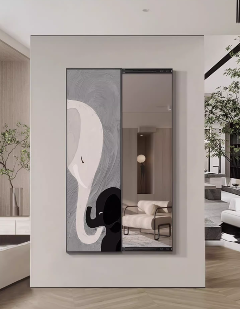  A painting with an elephant-shaped mirror 