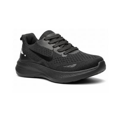 حذاء رجالي رياضي للجري من Nike باللون الأسود