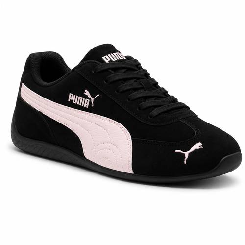 حذاء رياضي نسائي من Puma باللون الأسود مع لمسة وردية