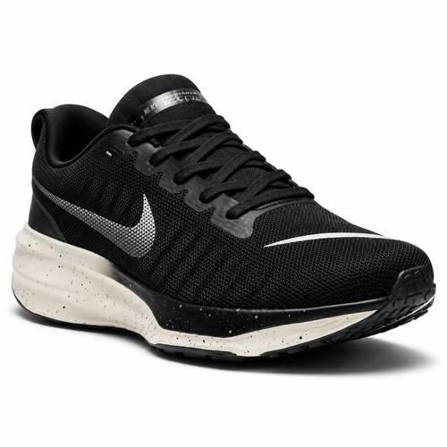 حذاء رجالي رياضي للجري من Nike باللون الأسود