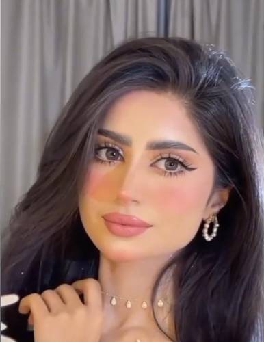 باروكه شعر طبيعي طول 12 انش لون اسود طبيعي جذور اماميه كثافه متوسطه  450