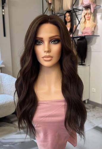 باروكة شعر طبيعي طول 22انش ويفي لون بني