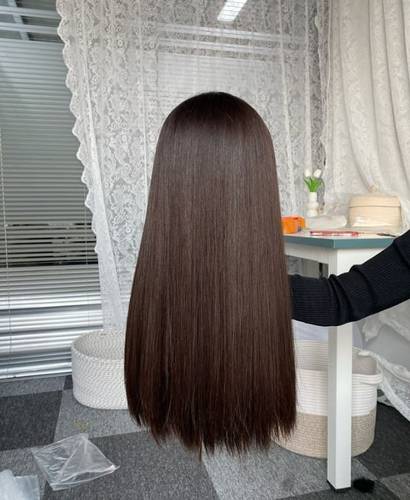 باروكة شعر طبيعي طول ٢٠ انش  لون اسود طبيعي  كثافه ١٨٠