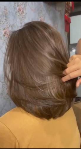 باروكه شعر طبيعي  طول ١٢ انش  لون بني  كثافه ٢٠٠٪