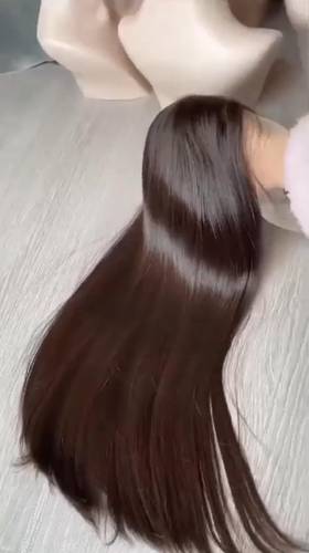 باوركة شعر طبيعى طول 20 انش بني غامق كثافه 180% جذور أماميه