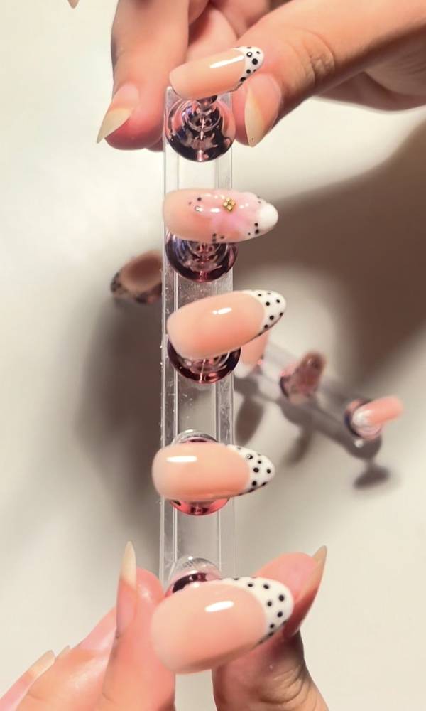 POLKA DOTS NAILS🌸
