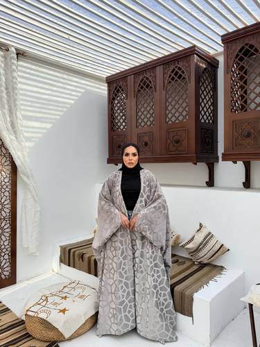 Layal Al-Fidda (Stone Grey)