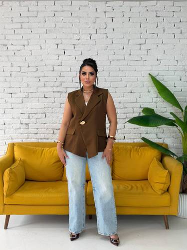 The Command Vest In Brown