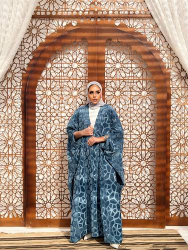 Layal Al-Bahr (Midnight Teal)