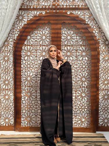 The Mawada Kuftan In Black