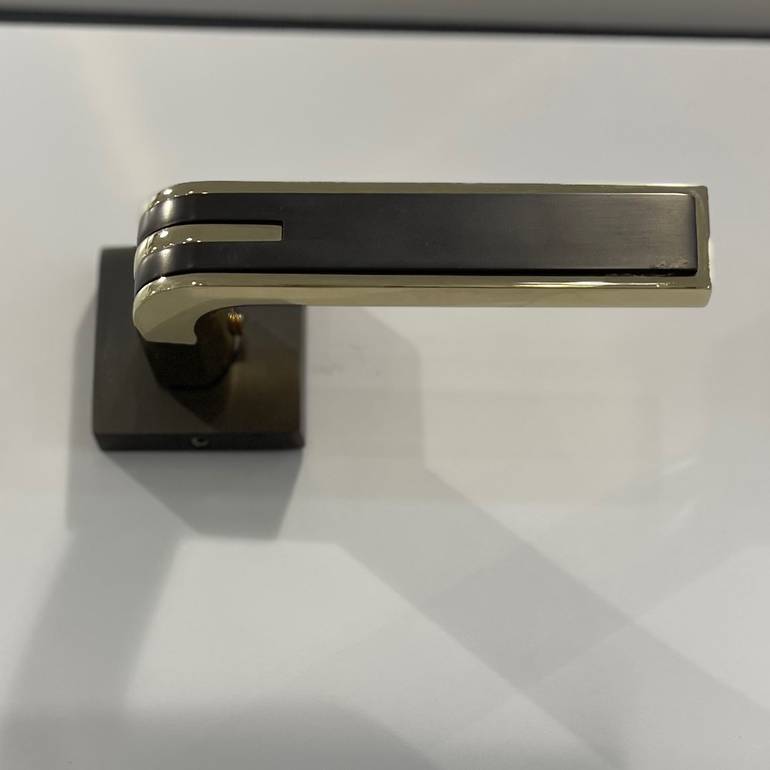 مسكات ابواب مغصول HACER لون PVD-BN 