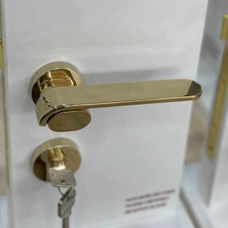 مسكات ابواب ماركه HACER لون PVD 