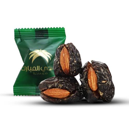 تمر عجوة باللوز