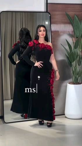 فستان تطريز ورود باربي 