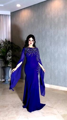 فستان نيلي باربي مع جورجيت تطريز يدوي 
